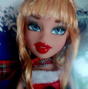 Bratz Holiday Doll - Chloe